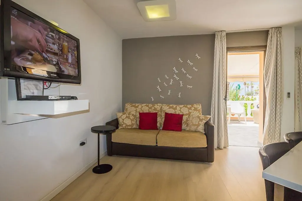 Apartment Trg Studio Arona